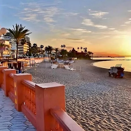 Jupiter. Moderno Estudio. Vistas Al Mar Y Montana Apartment